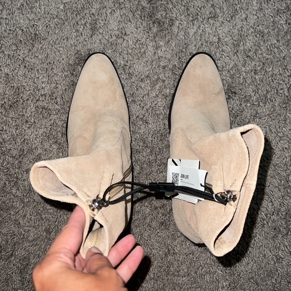 NWT Zara Suede Heeled Ankle Boots - Picture 2 of 7